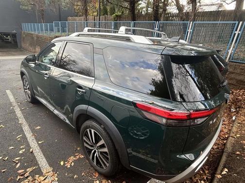 2023 Nissan Pathfinder Platinum 4WD