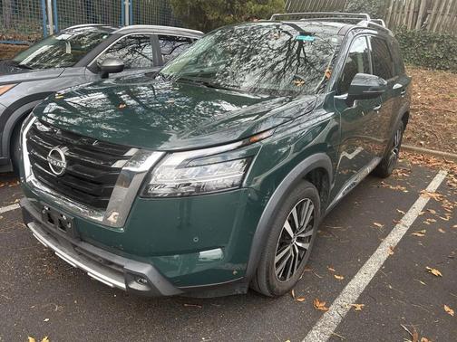 2023 Nissan Pathfinder Platinum 4WD