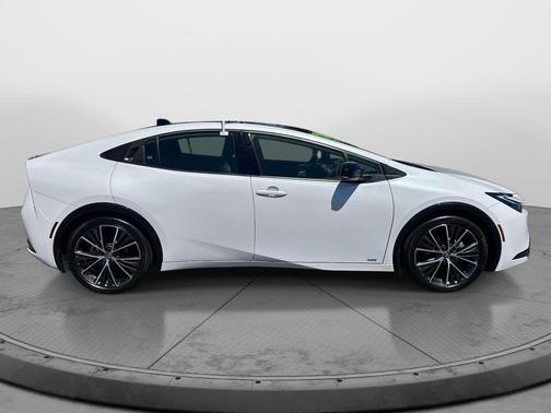 Wind Chill Pearl 2024 Toyota Prius LE