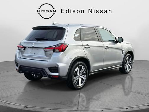 2024 Mitsubishi Outlander Sport SE