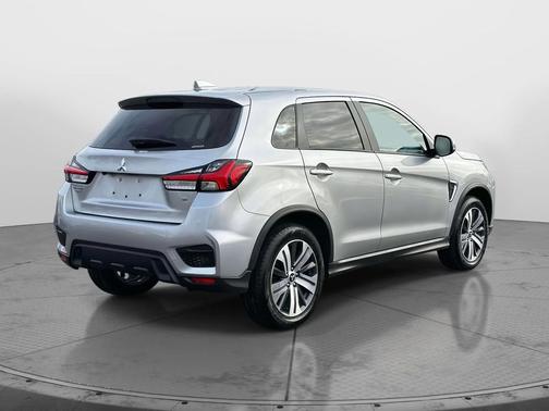 2024 Mitsubishi Outlander Sport SE