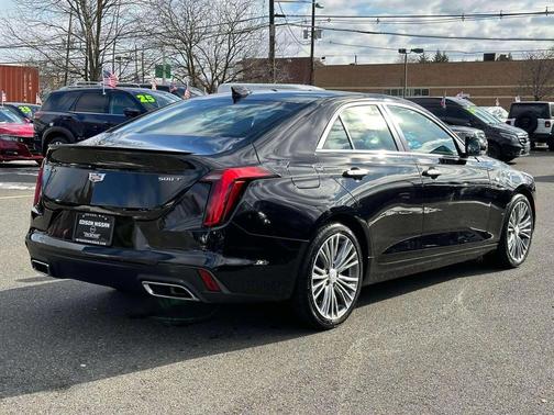 2025 Cadillac CT4 Premium Luxury RWD