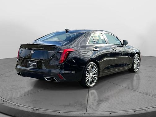 2025 Cadillac CT4 Premium Luxury RWD