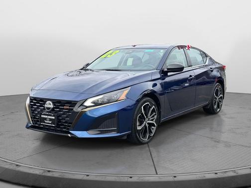2023 Nissan Altima SR Intelligent AWD