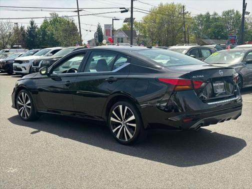 2022 Nissan Altima SR Intelligent AWD