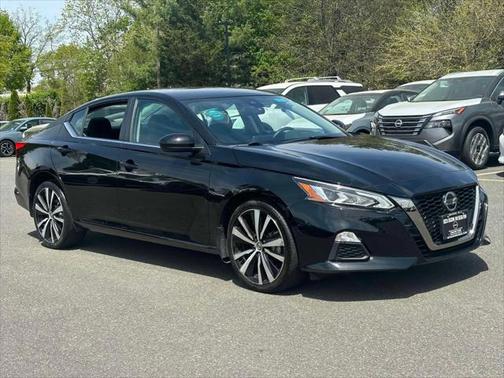 2022 Nissan Altima SR Intelligent AWD