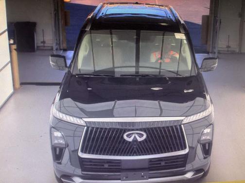 2025 INFINITI QX80 SENSORY AWD