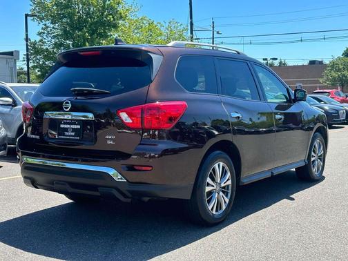 Mocha Almond Pearl 2019 Nissan Pathfinder SL