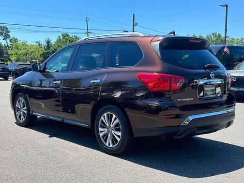 Mocha Almond Pearl 2019 Nissan Pathfinder SL