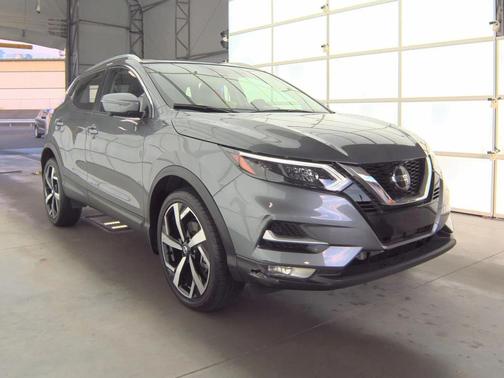 2022 Nissan Rogue Sport SL