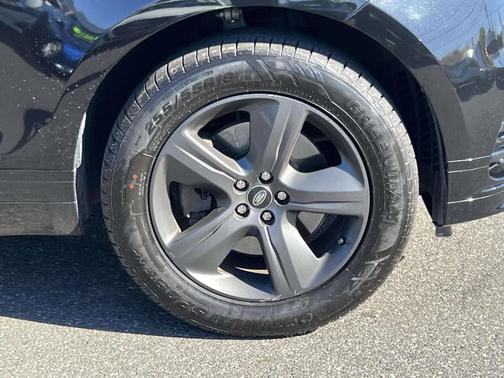 2025 Land Rover Range Rover Velar P250 SE R-Dynamic