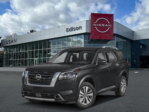 2025 Nissan Pathfinder SL 4WD