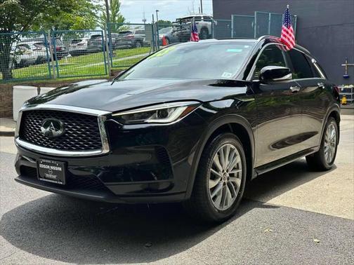 2023 INFINITI QX50 LUXE AWD