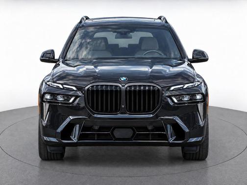 Carbon Black Metallic 2024 BMW X7 xDrive40i