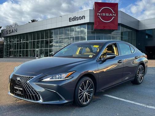 2022 Lexus ES 350 Base
