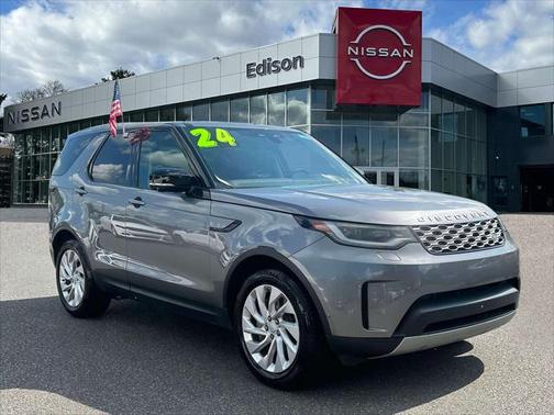 2024 Land Rover Discovery P300 S