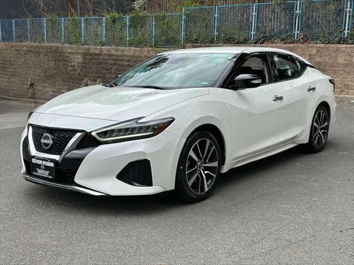 2023 Nissan Maxima SV Xtronic CVT