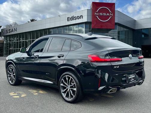 2022 BMW X4 xDrive30i