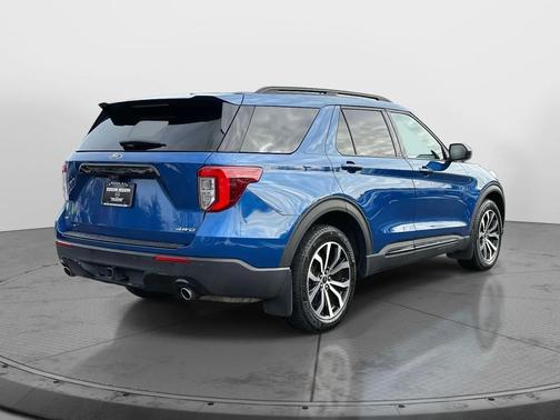 2022 Ford Explorer ST-Line