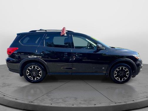 Magnetic Black Pearl 2019 Nissan Pathfinder SL