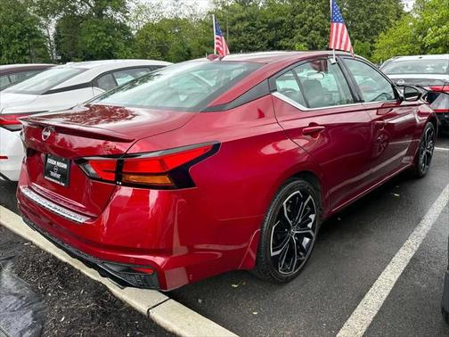 2023 Nissan Altima SR FWD