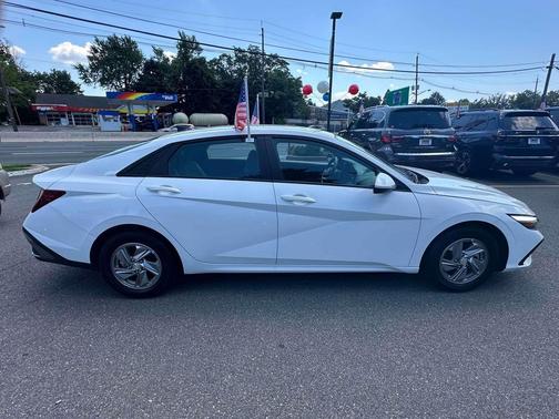 Serenity White 2025 Hyundai ELANTRA SE