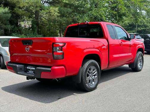 2025 Nissan Frontier SV