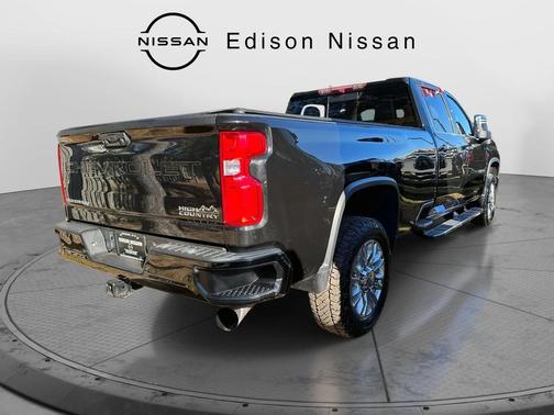 2022 Chevrolet Silverado 2500 High Country