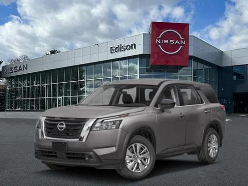 2025 Nissan Pathfinder S