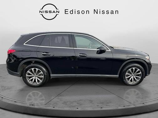 2024 Mercedes-Benz GLC 300 4MATIC