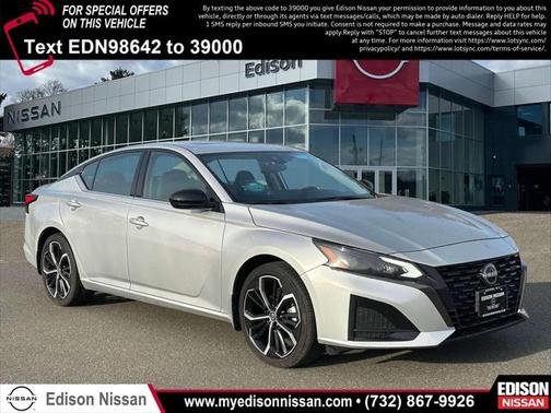 2023 Nissan Altima SR FWD