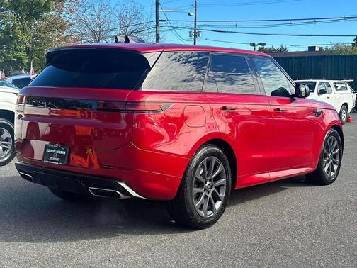 2024 Land Rover Range Rover Sport SE