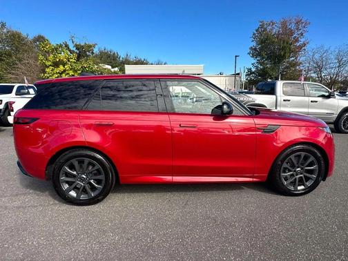 2024 Land Rover Range Rover Sport SE