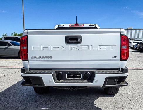 Summit White 2022 Chevrolet Colorado LT