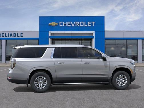 Sterling Gray Metallic 2026 Chevrolet Suburban LT