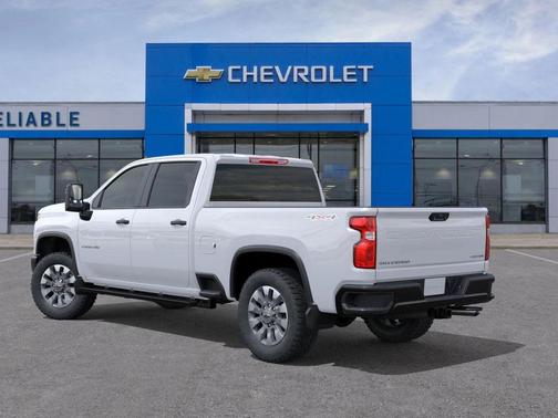 2026 Chevrolet Silverado 2500 Custom