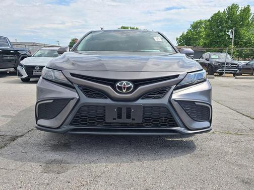 Predawn Gray Mica 2024 Toyota Camry SE