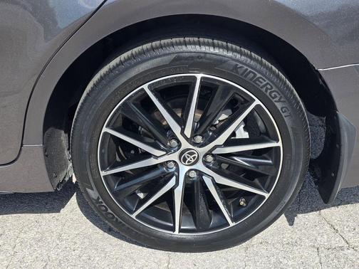 Predawn Gray Mica 2024 Toyota Camry SE