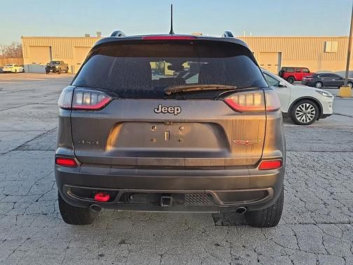 2022 Jeep Cherokee Trailhawk