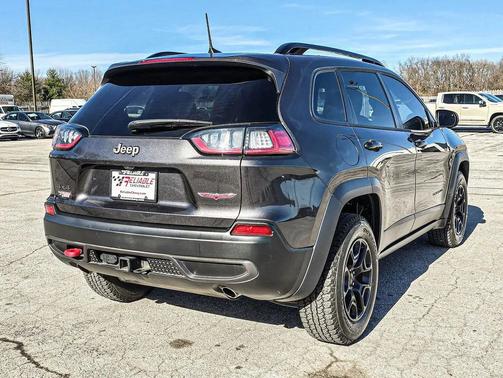 2022 Jeep Cherokee Trailhawk