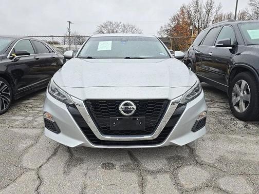 2021 Nissan Altima 2.5 SV