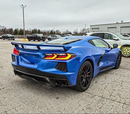 2026 Chevrolet Corvette Stingray w/2LT