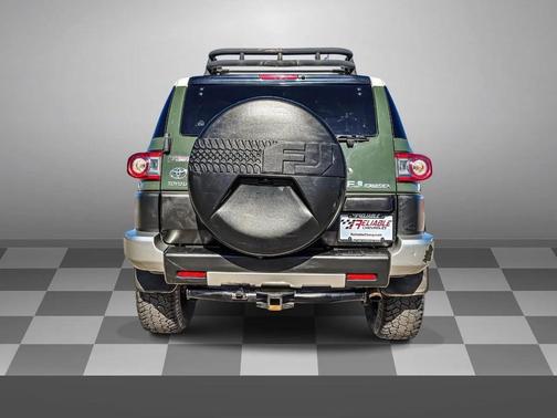 2013 Toyota FJ Cruiser Base