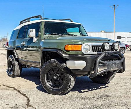 2013 Toyota FJ Cruiser Base