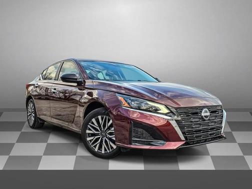 2025 Nissan Altima SV AWD