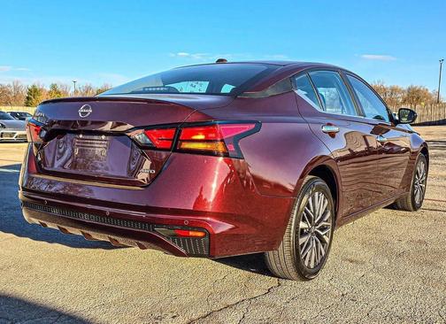 2025 Nissan Altima SV AWD