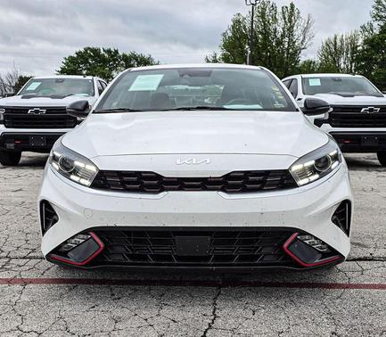Snow White Pearl 2024 Kia Forte GT-Line
