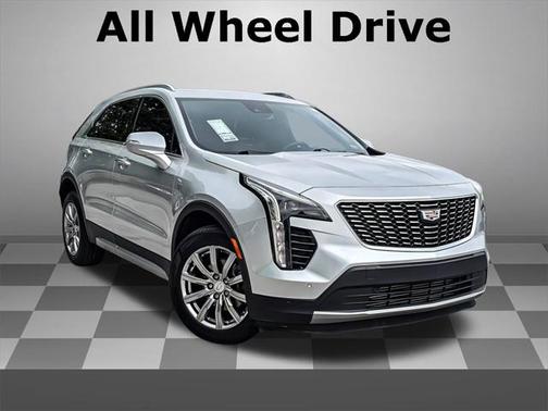 2022 Cadillac XT4 Premium Luxury