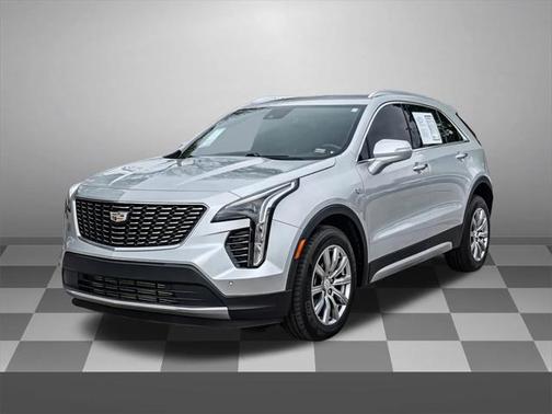2022 Cadillac XT4 Premium Luxury