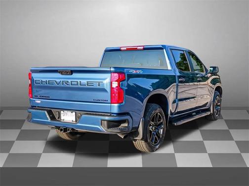2024 Chevrolet Silverado 1500 Custom